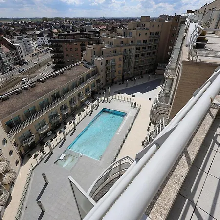 Apartment Front In With Wifi